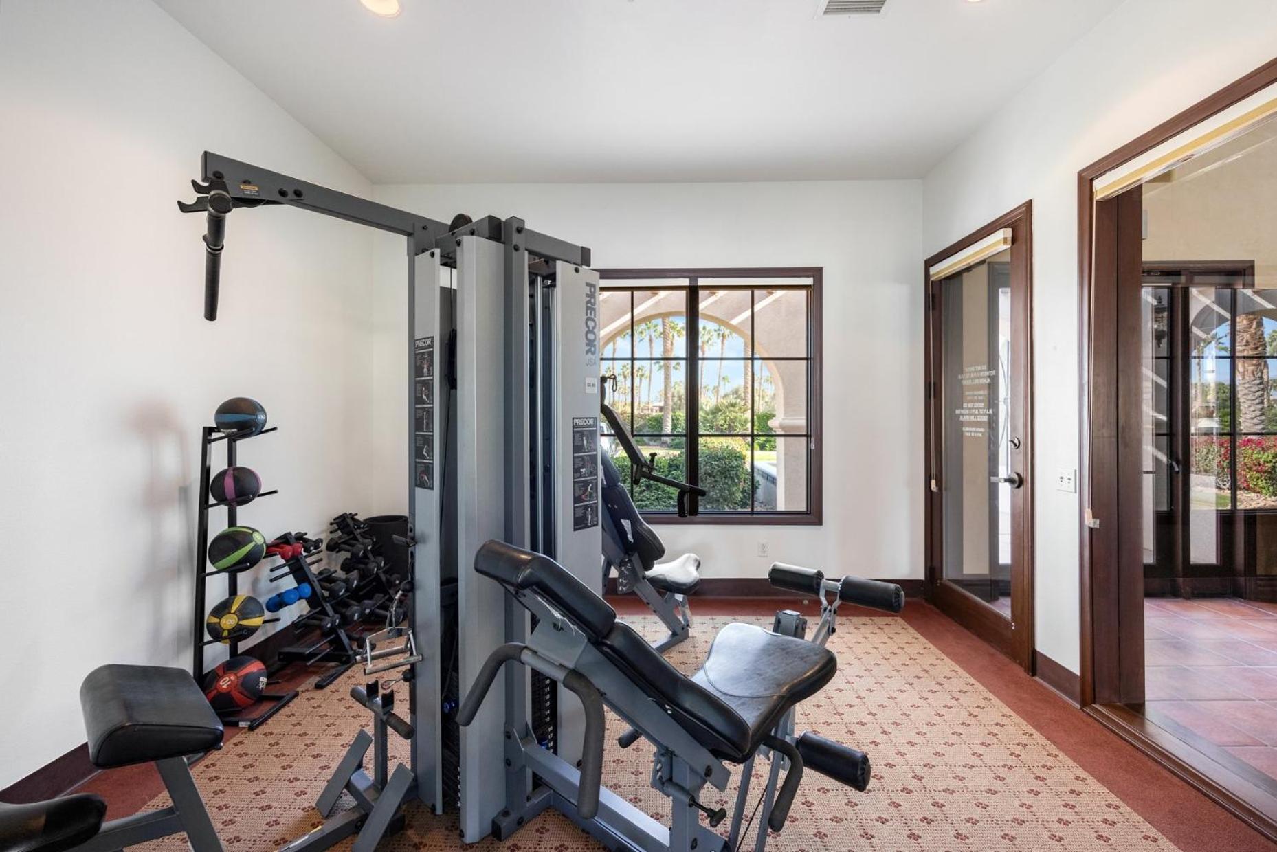 Desert Getaway By Vare Pool Spa Gym Tennis ลากินตา ภายนอก รูปภาพ